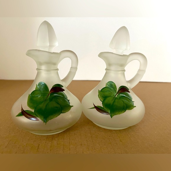 Kitchen Vintage Hazel Atlas Gay Fad Hand Painted Frosted Glass Ivy Oil Vinegar Cruet Poshmark